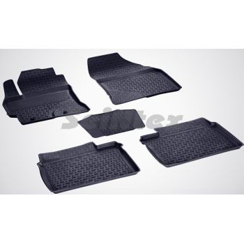 Коврики в салон для Toyota Corolla 2013-2018 резиновые, черные (Seintex)