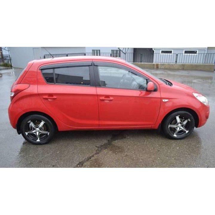 Дефлекторы окон для Hyundai i-20 '08-14, 5d (Cobra Tuning)